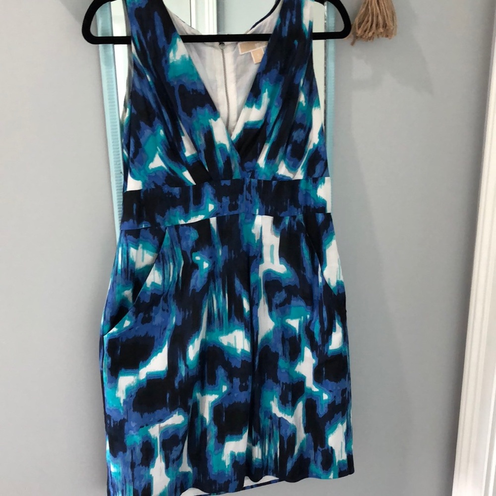 Michael Kors size 8 abstract dress w/ pockets!